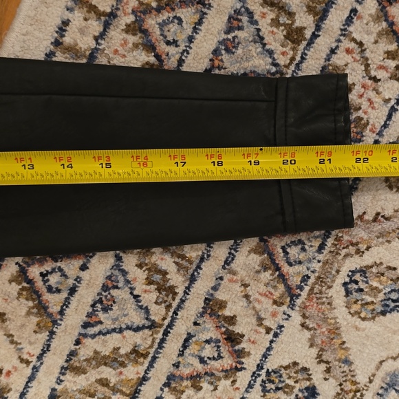 A.N.A. BRAND WOMENS BLACK IMITATION LEATHER JACKET SIZE XS - Picture 13 of 16